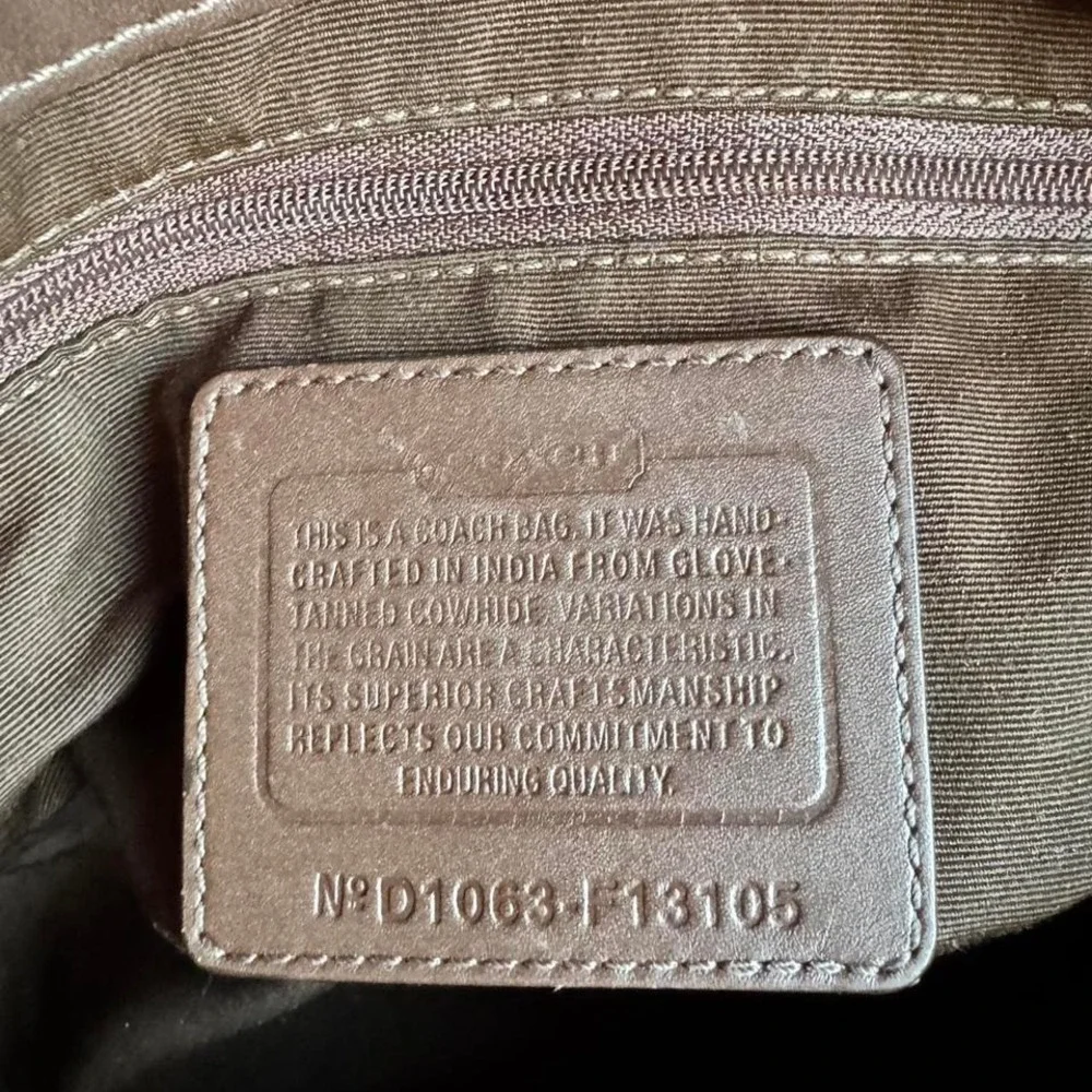 Y2k Coach Soho Tan Leather Buckle Shoulder Bag Glam 2010‎